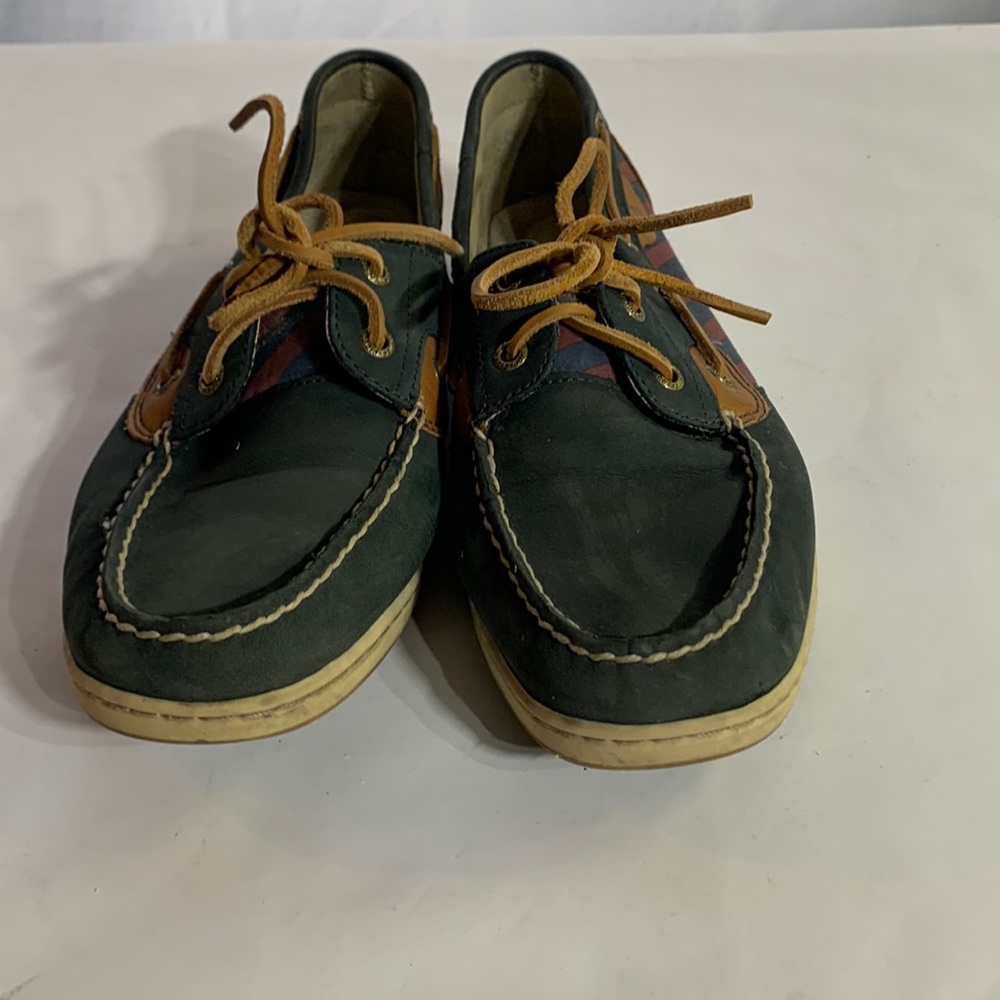 Sperry Top-sider size 10M woman’s with bleu and purple color